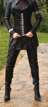 Sex seznamka, Ona hled jeho - Najde odvahu?909 555 555 a zadej kd 842. , 25 let, kraj: Hl. m. Praha