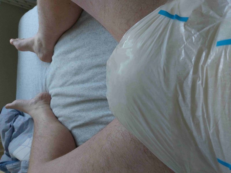 Sex seznamka, BDSM, fetish, perverz - Adult Baby miminko, 35 let, kraj: Libereck