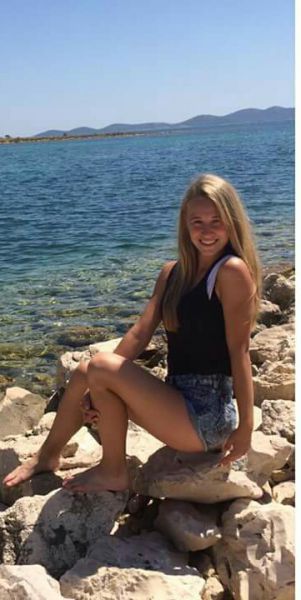 Sex seznamka, Ona hled jeho - Kdo se mi tam vystrika hned ted, 18 let, kraj: Plzesk