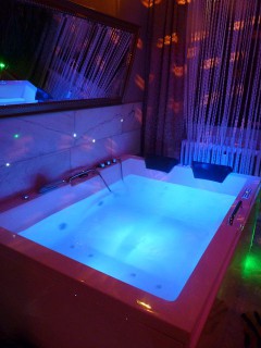 Erotické služby, Práce v erotice - Hledáme přítulné dívky do Německa, kraj: Hl. m. Praha