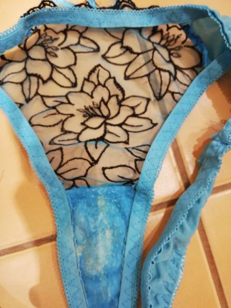 Sex seznamka, BDSM, fetish, perverz - Obnoen tyrkys tanga, 28 let, Litomyl