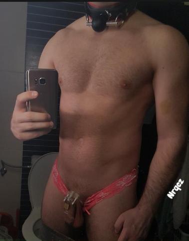 Sex seznamka, On hled� ji - 27, sub, Praha, hled� dom. �enu/d�vku, 27 let, kraj: Hl. m. Praha