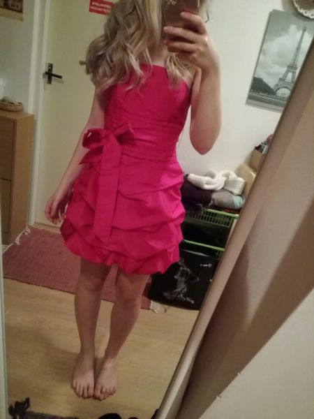 Sex seznamka, Ona hled jeho - Prodm dmsk atiky/sukniky, Praha