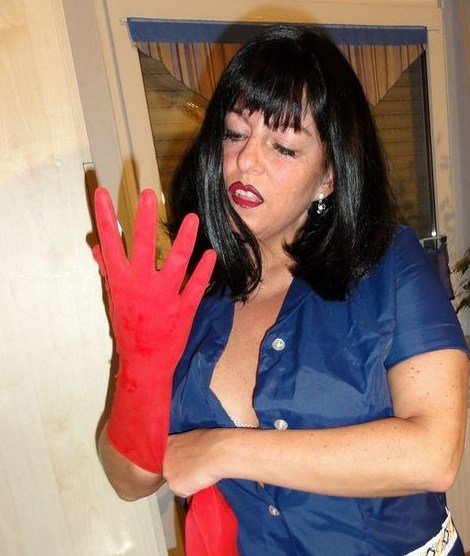 Sex seznamka, BDSM, fetish, perverz - crossdresser hled bi sex, 42 let, Ostrava