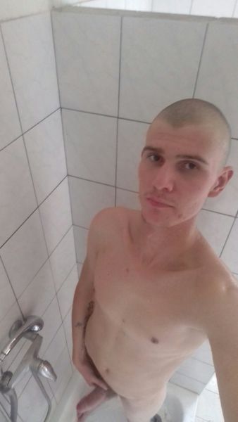 Sex seznamka, Ona hled jeho - Hledm uitelku, 21 let, Praha