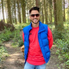 Sex seznamka, On hledá jeho - Jen příjemný spontánní kontakt?, 33 let, kraj: Hl. m. Praha