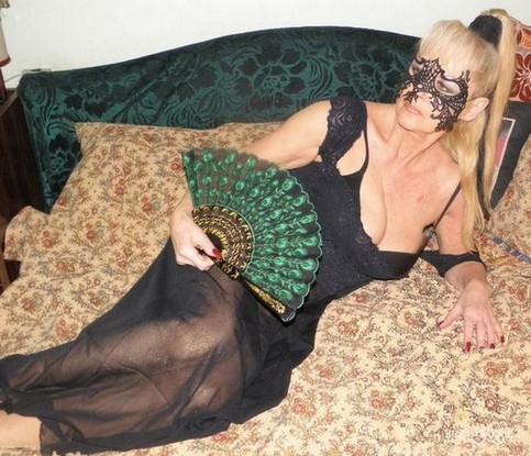 Sex seznamka, Ona hled jeho - DISKRTN MARCELA, 58 let, kraj: Stedoesk