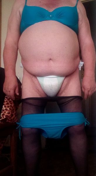 Sex seznamka, On hled jeho - Tloutk v plenkch s dmskm prdlem, 65 let, Praha