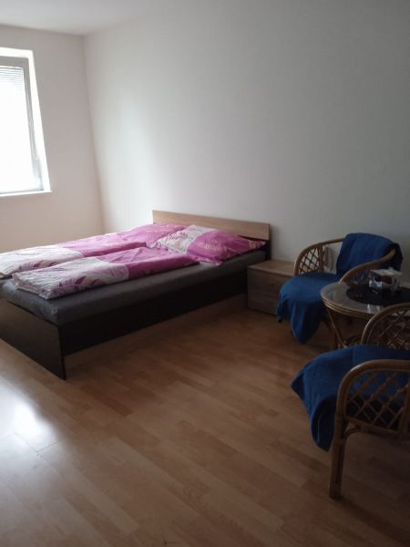 Erotick sluby, Erotick privty - NEMA KDE SEXOVAT?, PRAHA 11