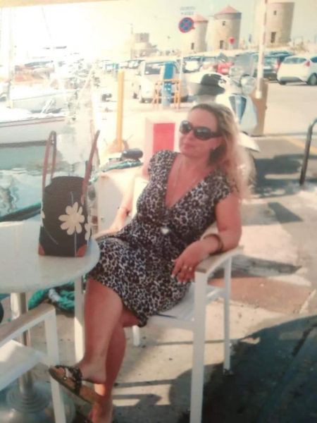 Sex seznamka, Ona hled jeho - Vdana, 49 let, Praha