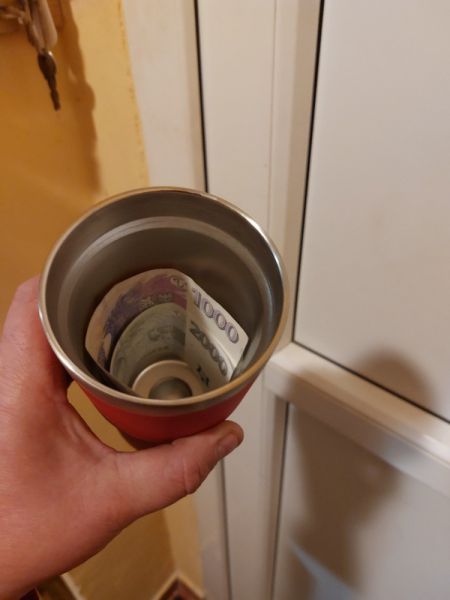 Sex seznamka, On hled ji - Nabzm netradin brigdu en., Karlovy Vary