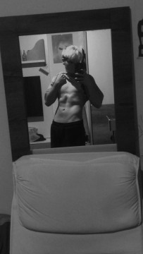 Sex seznamka, On hledá ji - Pojď si užít příjemný a vášnivý sex, 18 let, Brno